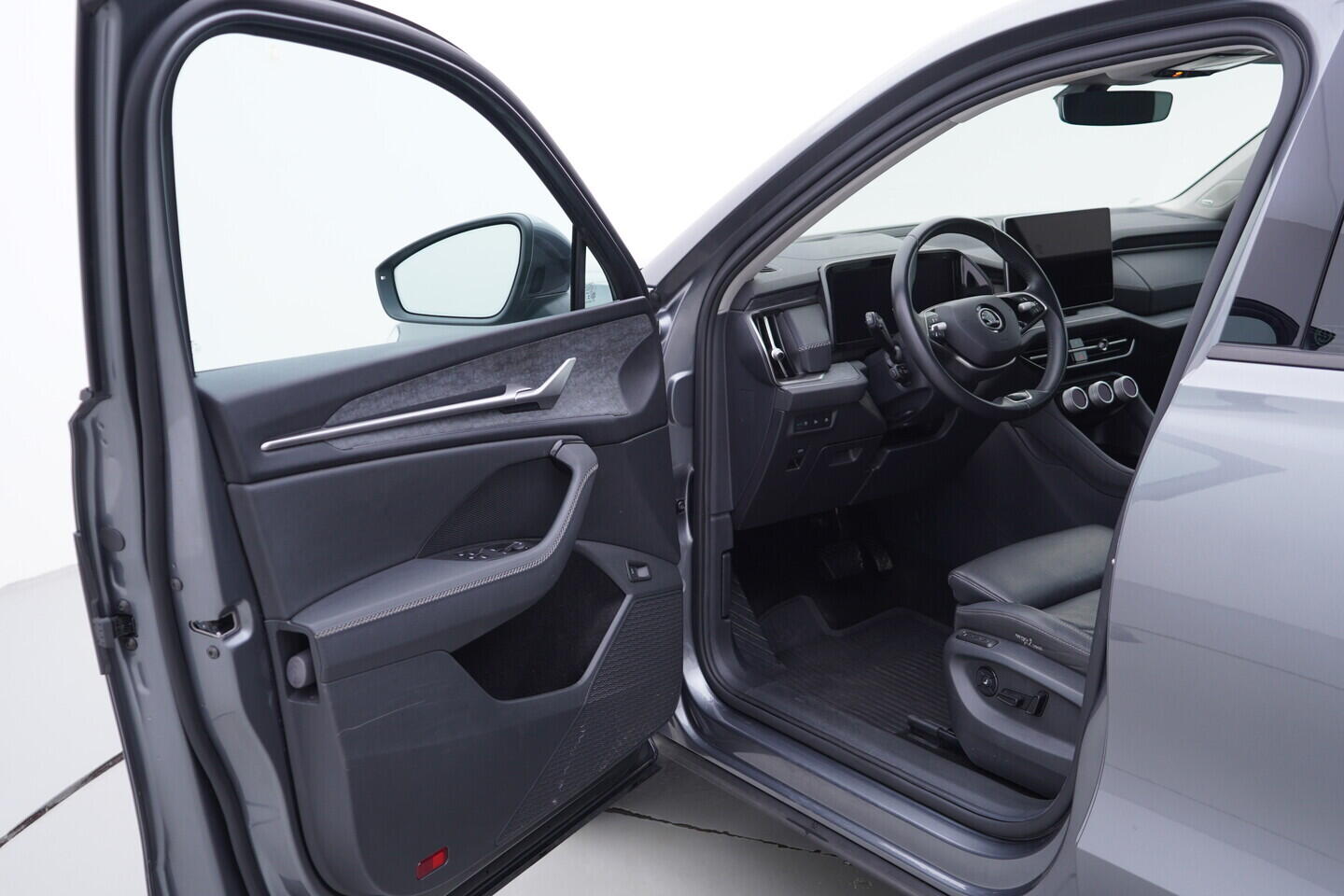 OV190V11221_18.webp_KODIAQ Exclusive Selection 2.0 TDI 142 kW automat, DPH