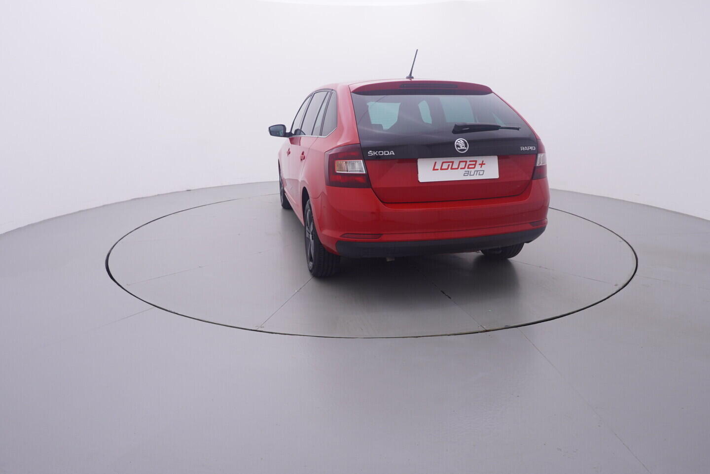 OV190V11222_13.webp_RAPID Style 1.0 TSI 81 kW manuál