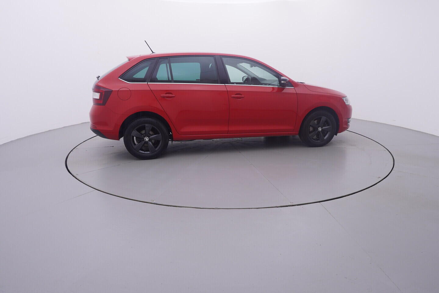 OV190V11222_15.webp_RAPID Style 1.0 TSI 81 kW manuál