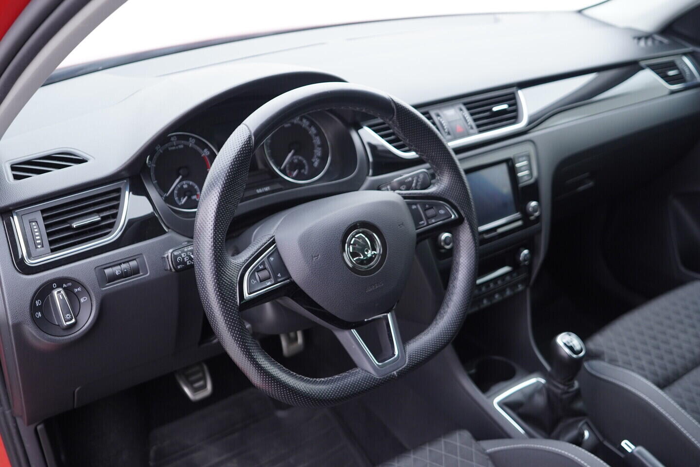 OV190V11222_22.webp_RAPID Style 1.0 TSI 81 kW manuál