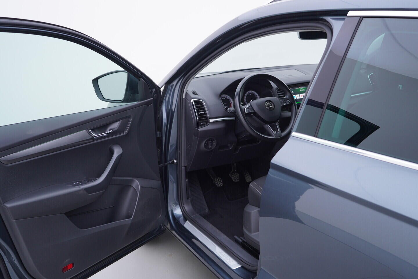 OV190V11225_18.webp_KAROQ Soleil 1.6 TDI 85 kW manuál, DPH