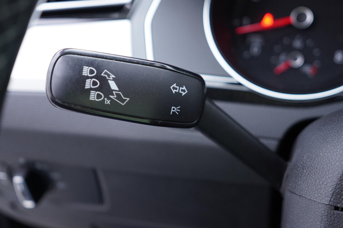 OV190V11229_24.webp_PASSAT Comfortline 1.4 TSI 110 kW manuál