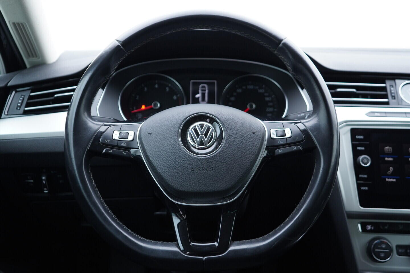 OV190V11229_27.webp_PASSAT Comfortline 1.4 TSI 110 kW manuál