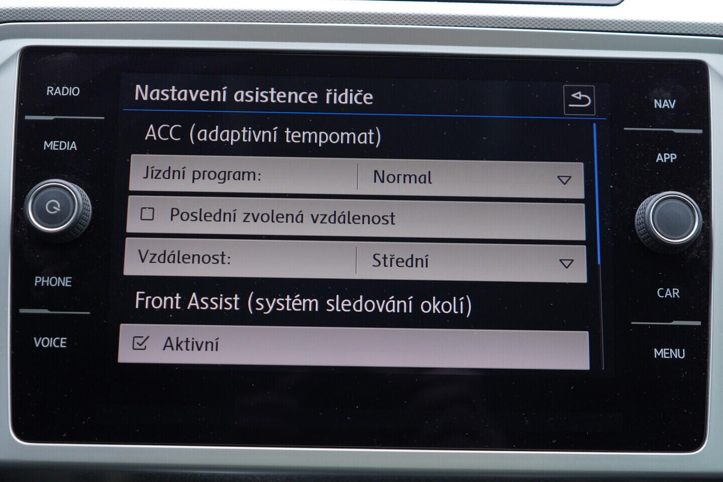 OV190V11229_29.webp_PASSAT Comfortline 1.4 TSI 110 kW manuál