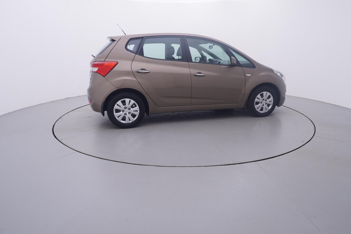 OV190V11231_15.webp_IX20  1.6 GDI 91 kW automat