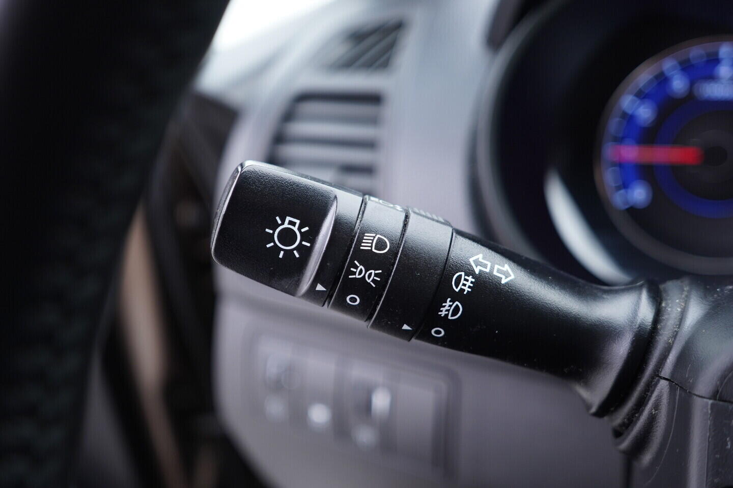 OV190V11231_23.webp_IX20  1.6 GDI 91 kW automat