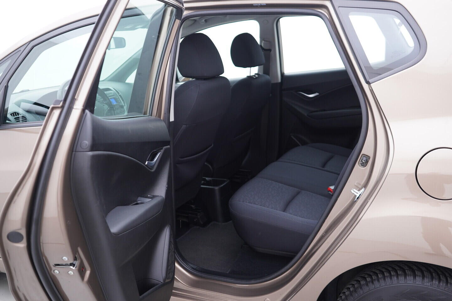 OV190V11231_31.webp_IX20  1.6 GDI 91 kW automat