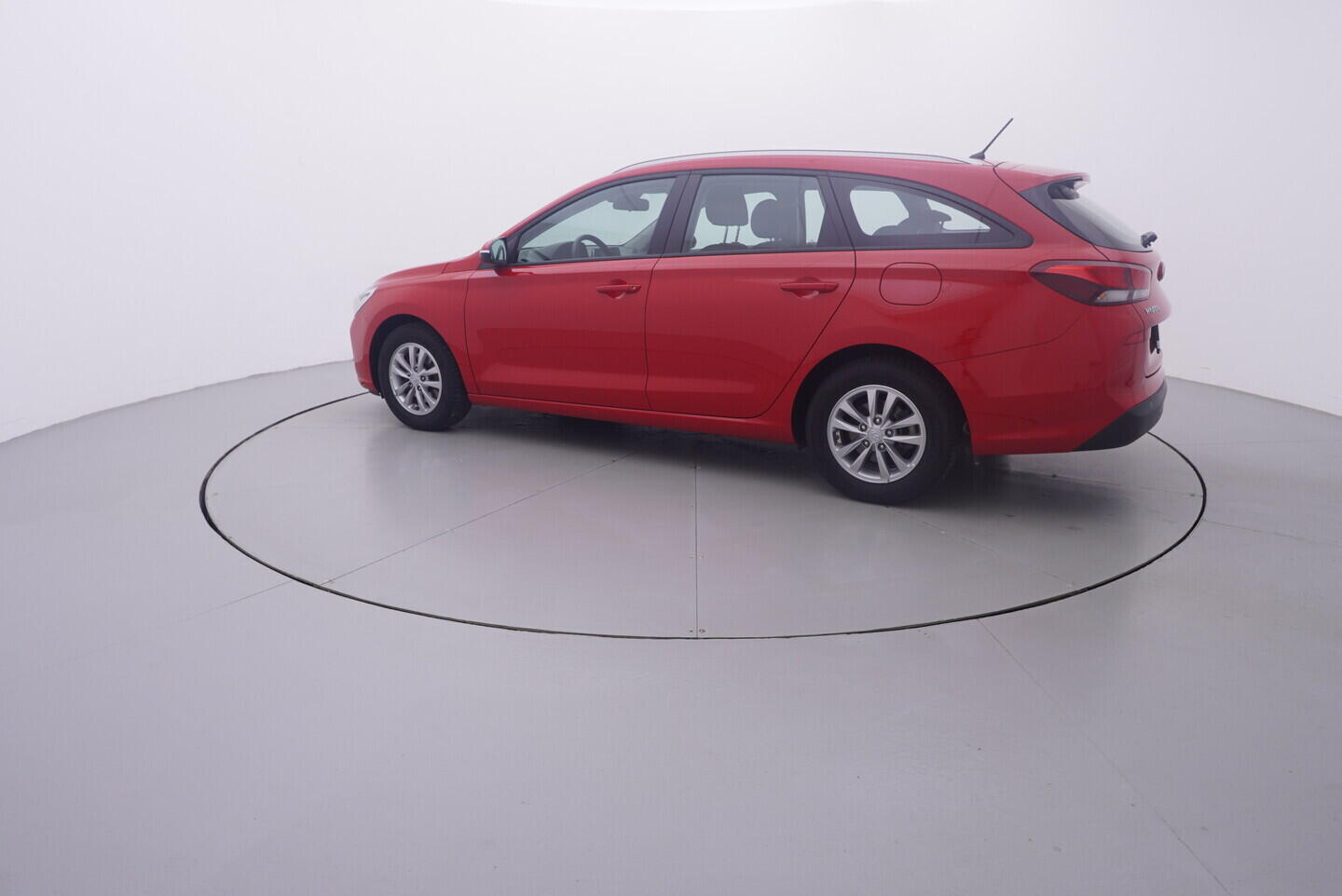 OV190V11232_12.webp_I30 Trikolor 1.0 T-GDI 88 kW manuál