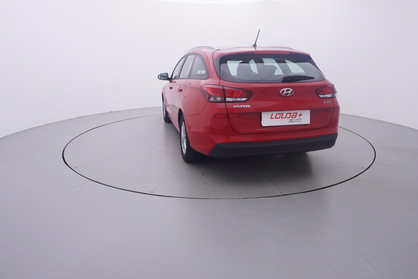 OV190V11232_13.webp_I30 Trikolor 1.0 T-GDI 88 kW manuál