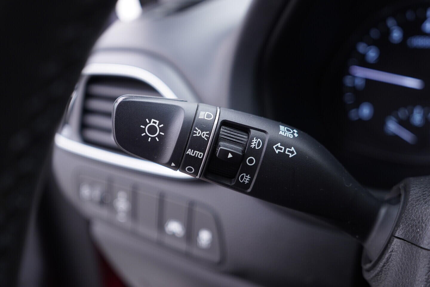 OV190V11232_23.webp_I30 Trikolor 1.0 T-GDI 88 kW manuál