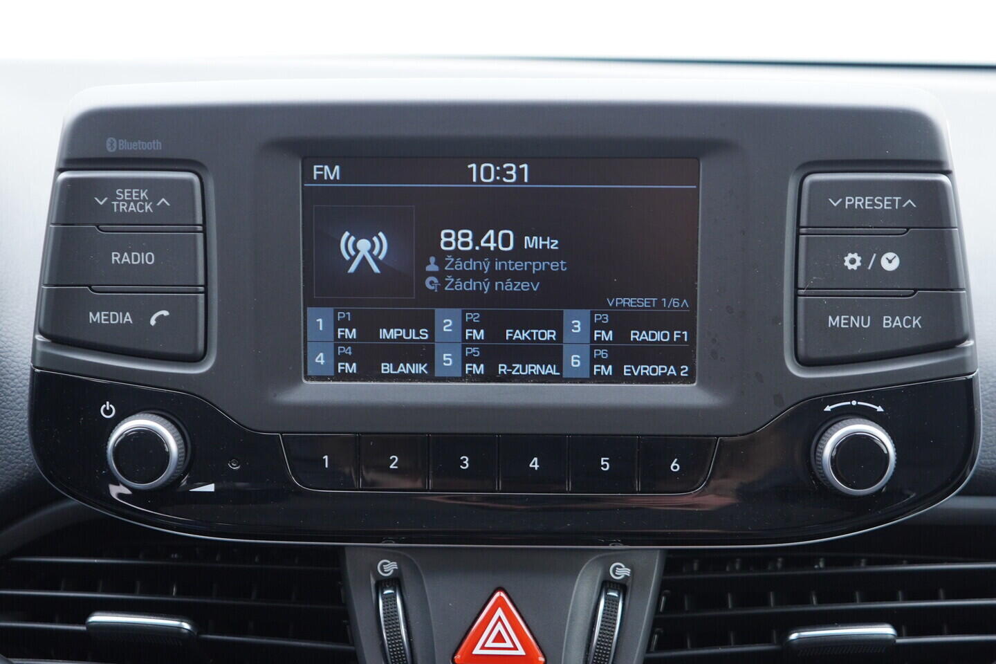 OV190V11232_27.webp_I30 Trikolor 1.0 T-GDI 88 kW manuál