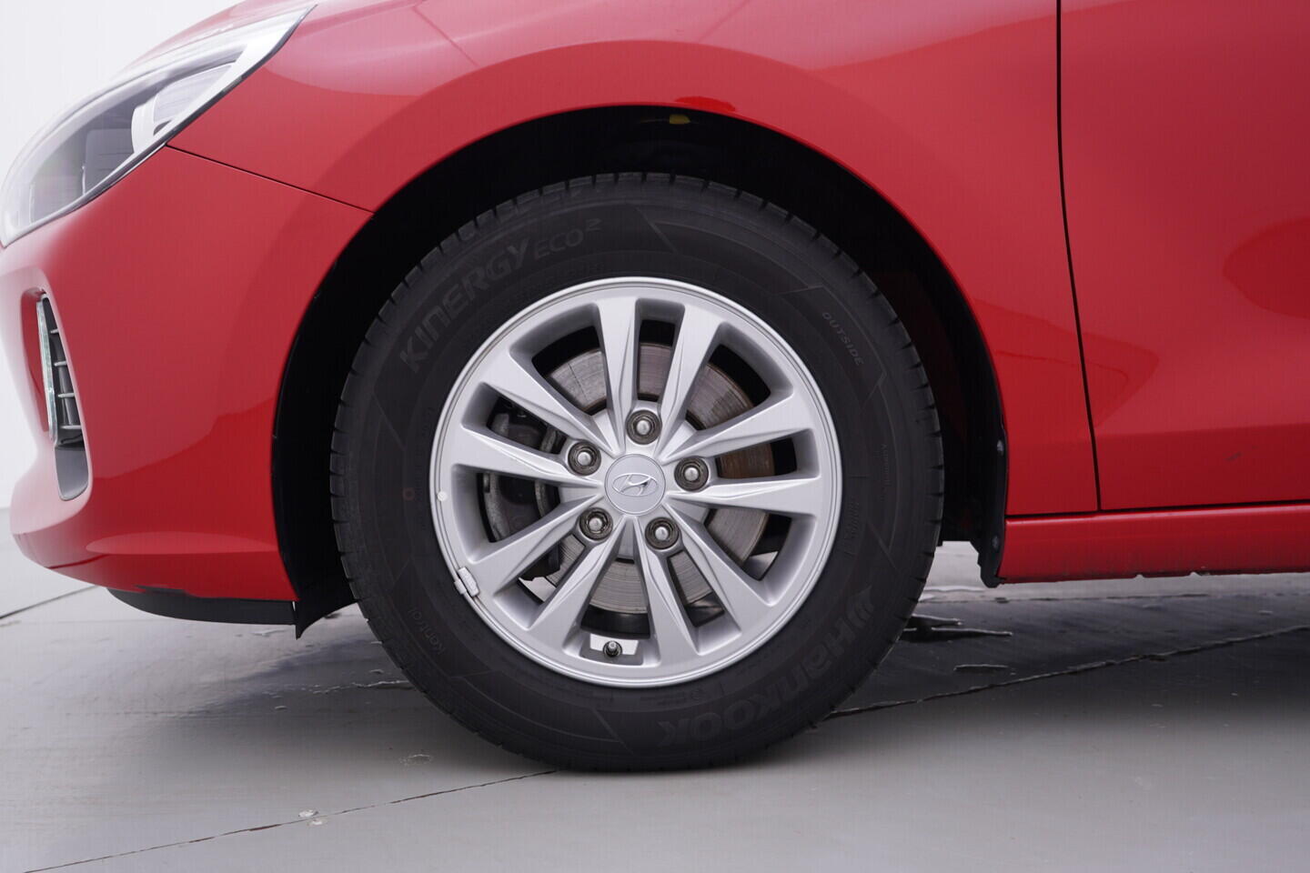 OV190V11232_36.webp_I30 Trikolor 1.0 T-GDI 88 kW manuál