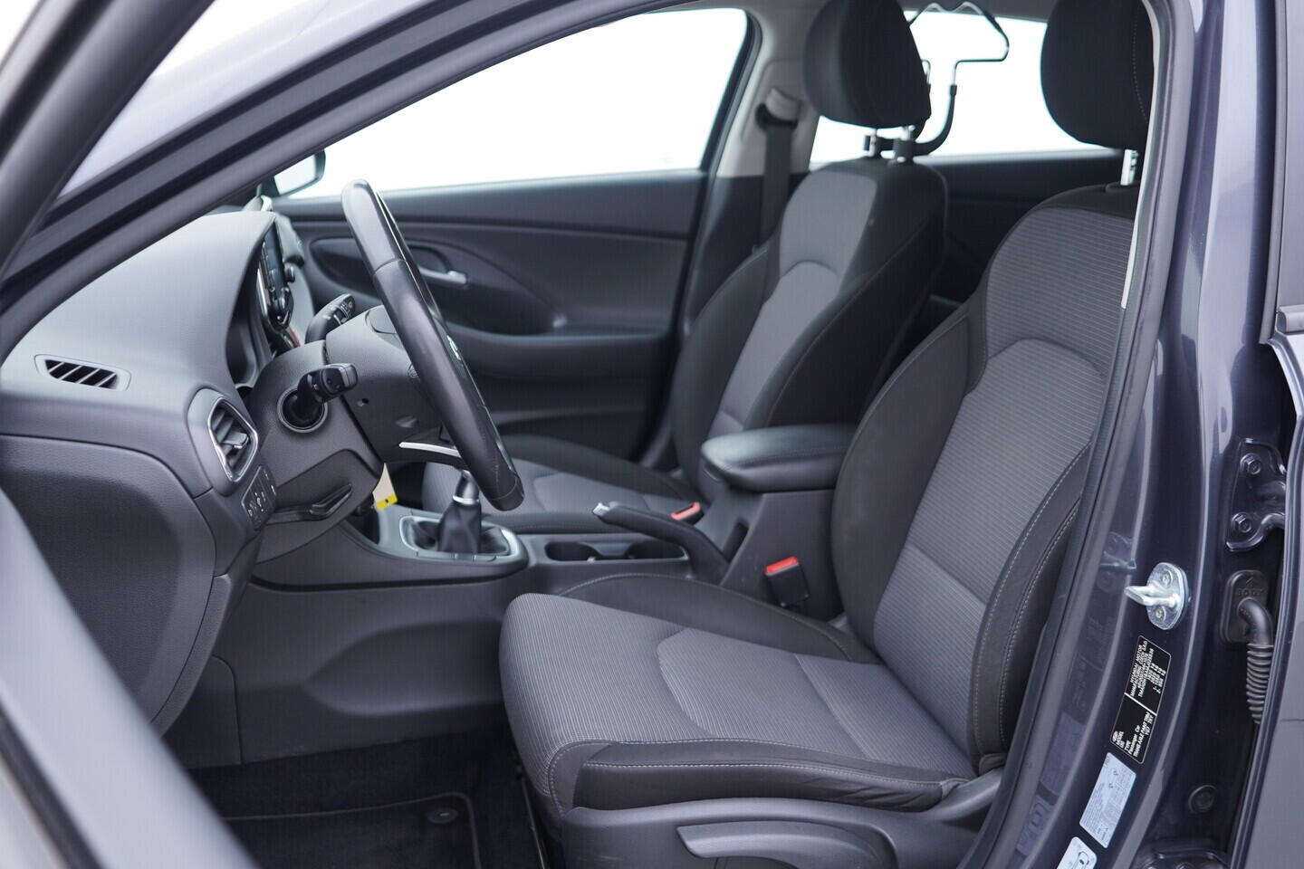 OV190V11233_22.webp_I30 Comfort 1.0 T-GDI 88 kW manuál