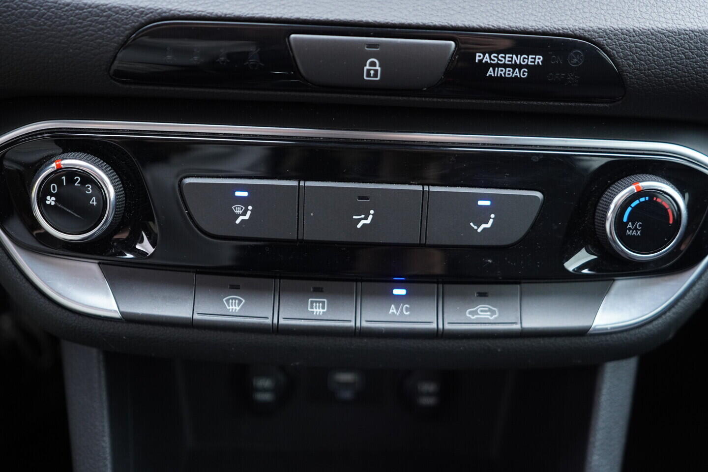 OV190V11233_33.webp_I30 Comfort 1.0 T-GDI 88 kW manuál