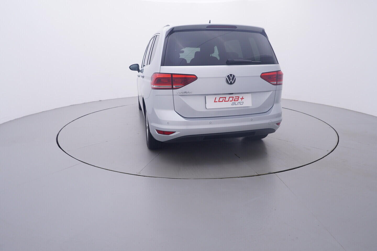 OV190V11234_13.webp_TOURAN Comfortline 1.5 TSI 110 kW automat, DPH