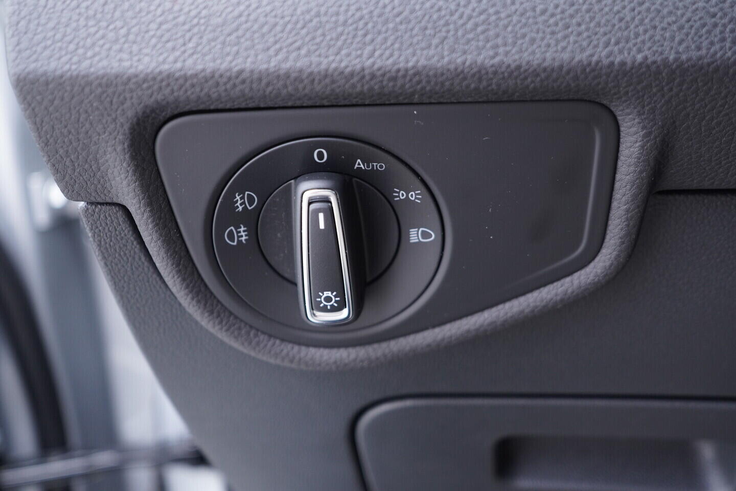 OV190V11234_27.webp_TOURAN Comfortline 1.5 TSI 110 kW automat, DPH