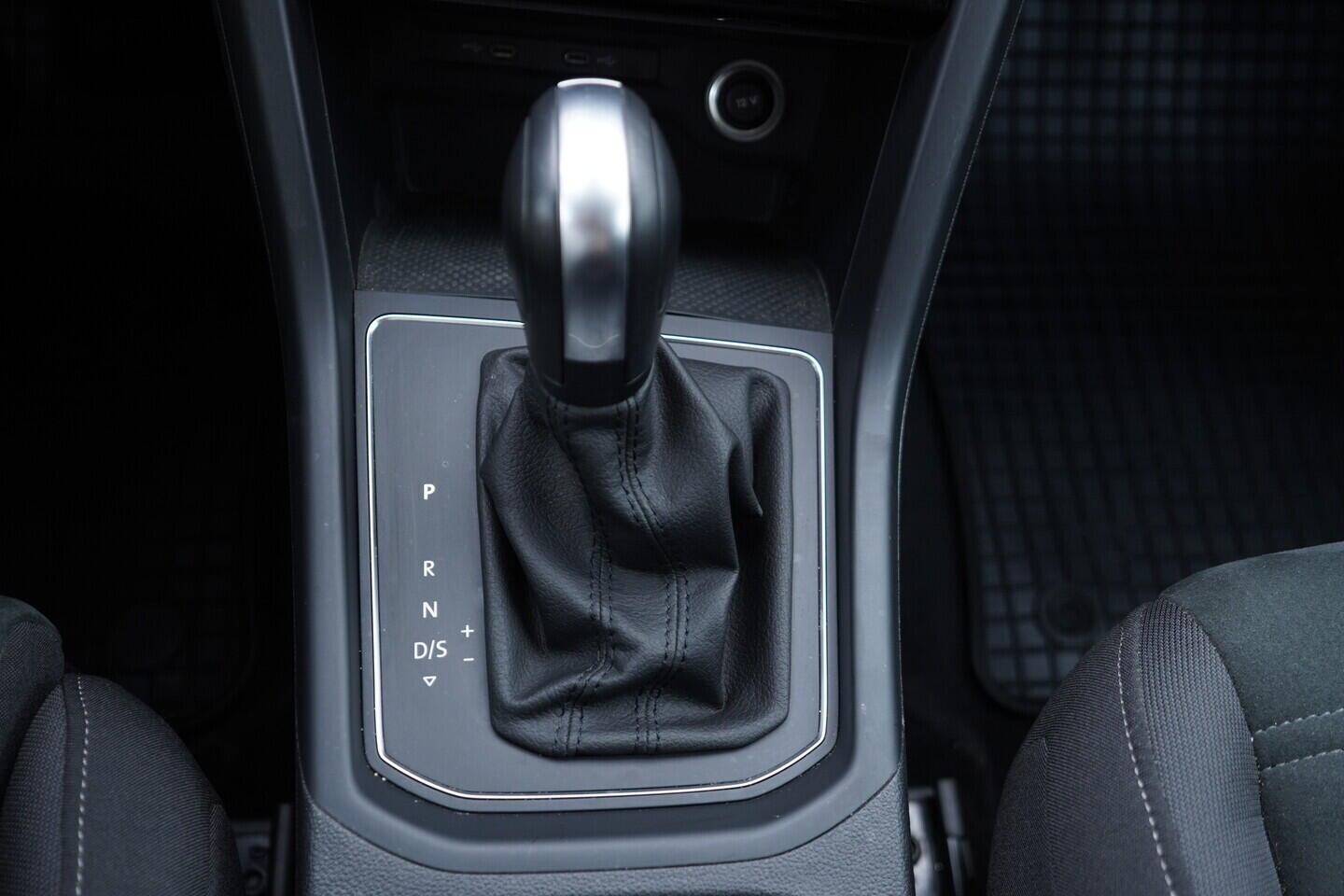 OV190V11234_40.webp_TOURAN Comfortline 1.5 TSI 110 kW automat, DPH