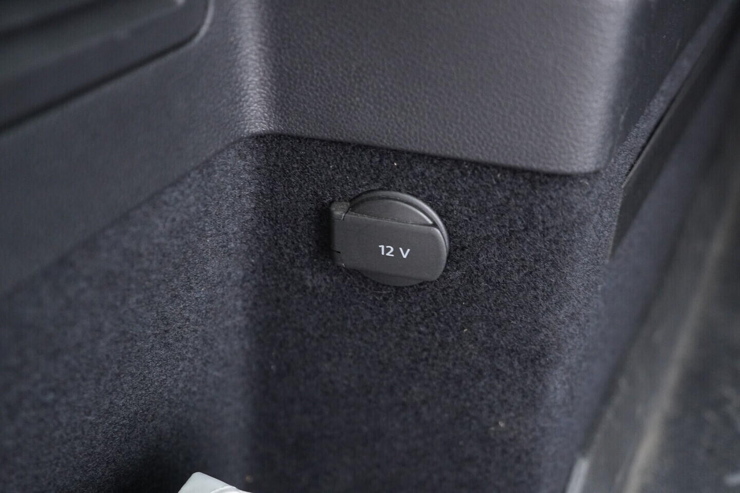 OV190V11234_45.webp_TOURAN Comfortline 1.5 TSI 110 kW automat, DPH