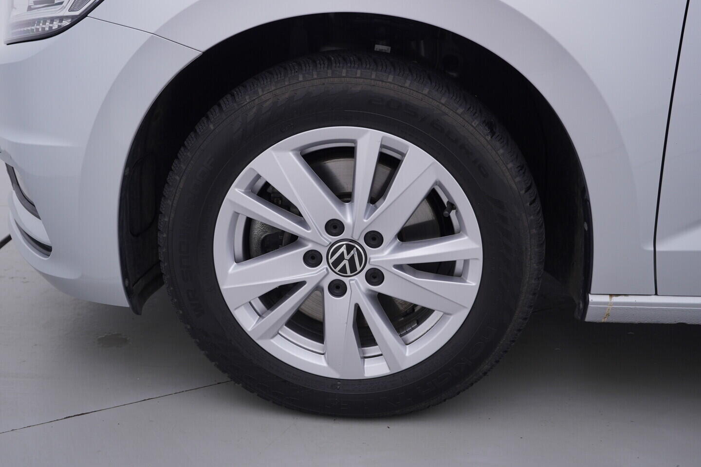 OV190V11234_48.webp_TOURAN Comfortline 1.5 TSI 110 kW automat, DPH