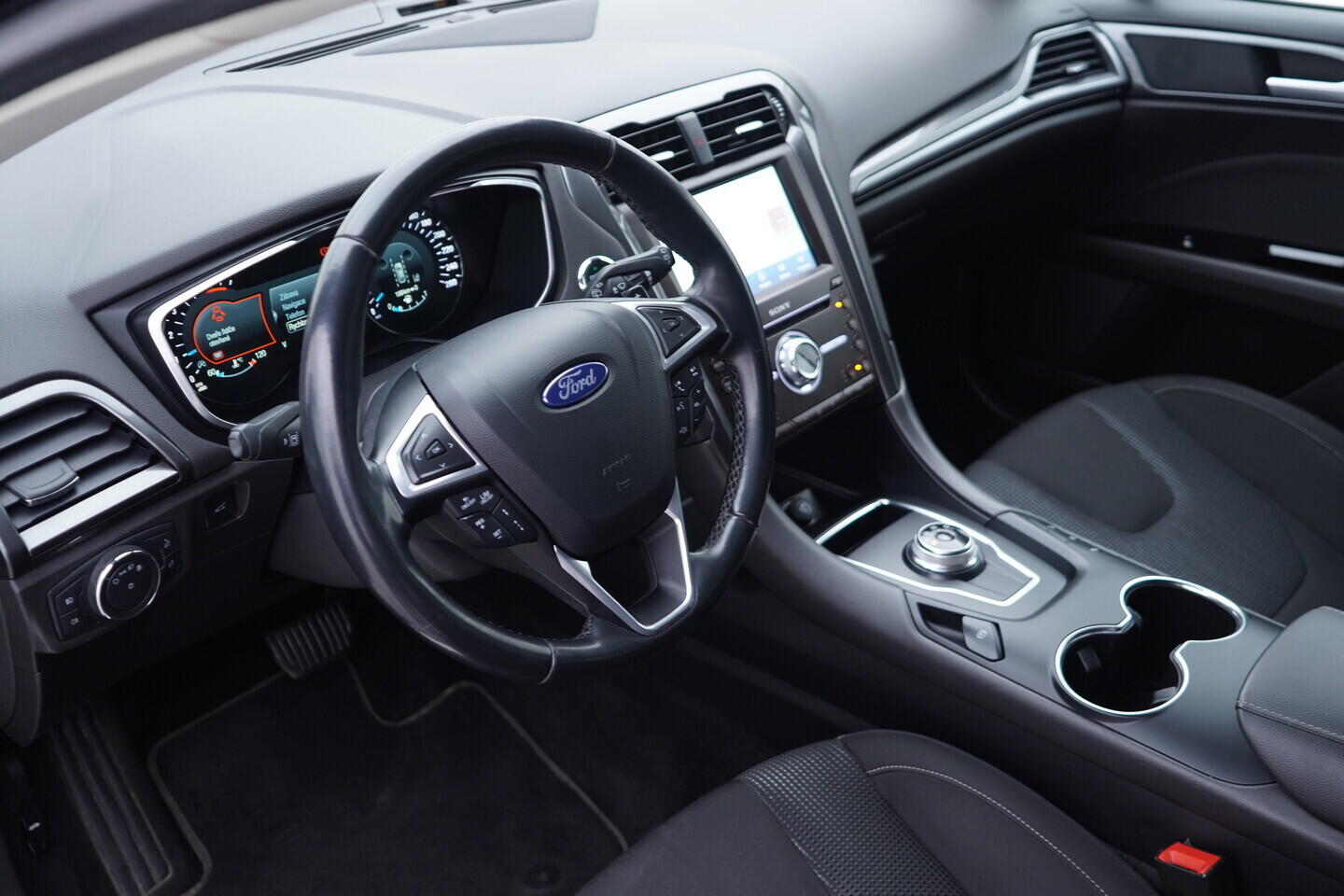 OV190V11242_22.webp_MONDEO Titanium 2.0  88 kW automat