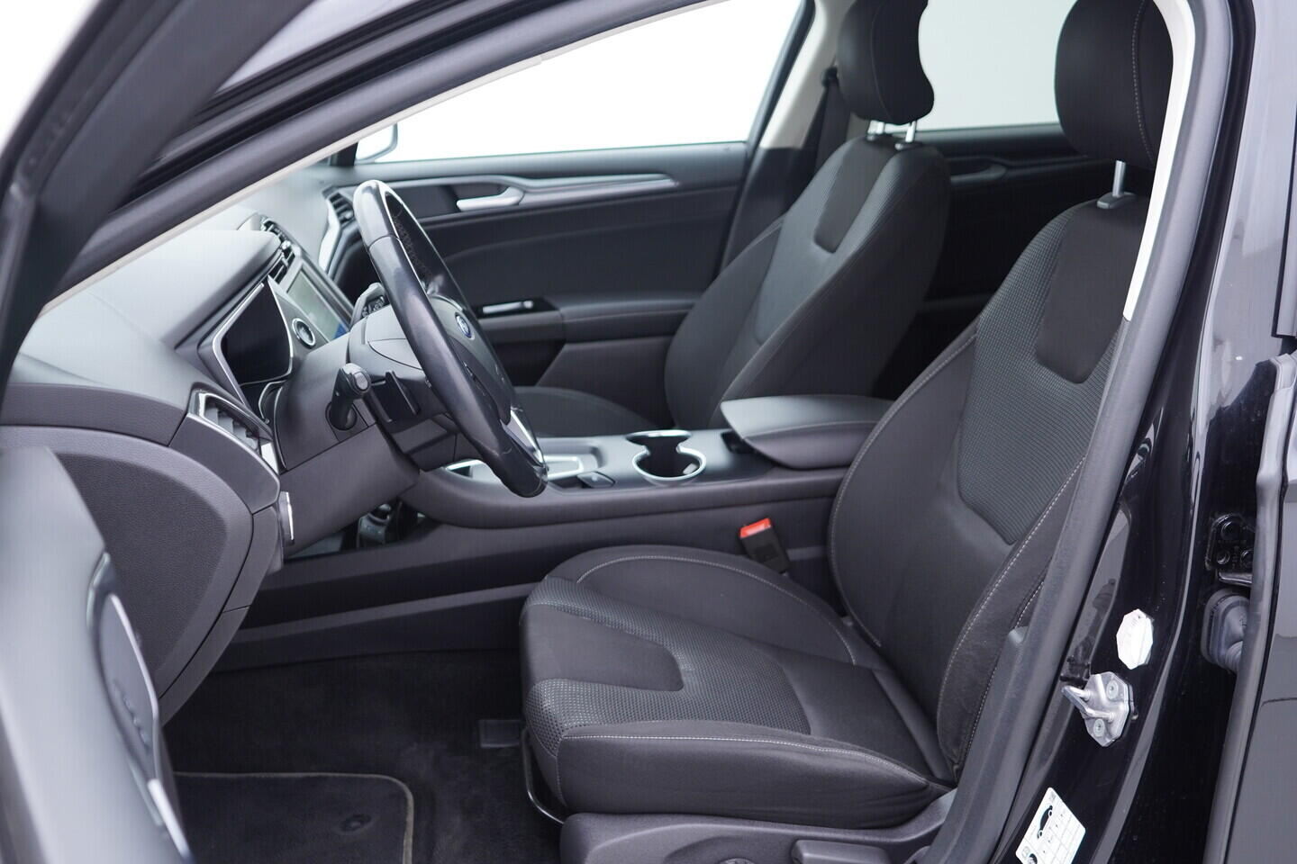 OV190V11242_23.webp_MONDEO Titanium 2.0  88 kW automat