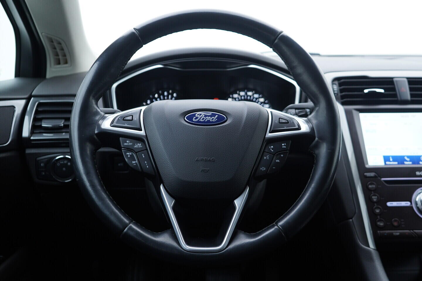 OV190V11242_29.webp_MONDEO Titanium 2.0  88 kW automat