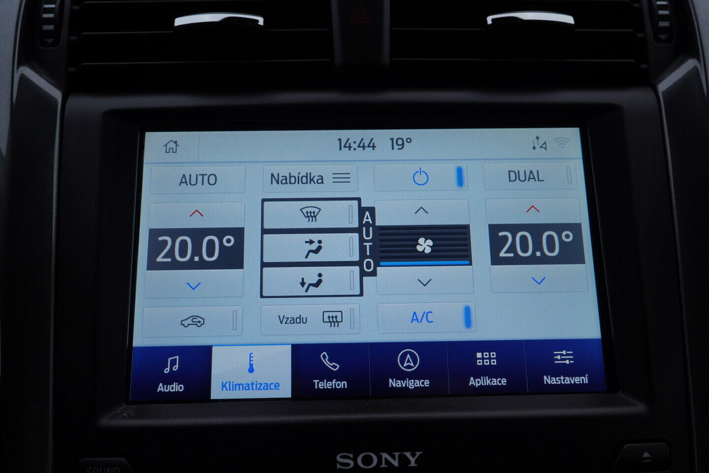 OV190V11242_31.webp_MONDEO Titanium 2.0  88 kW automat