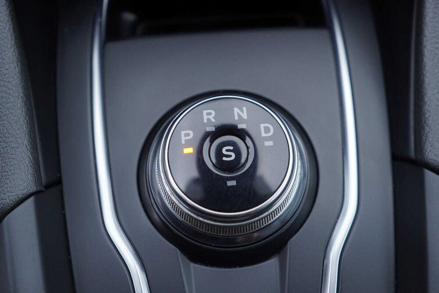 OV190V11242_37.webp_MONDEO Titanium 2.0  88 kW automat