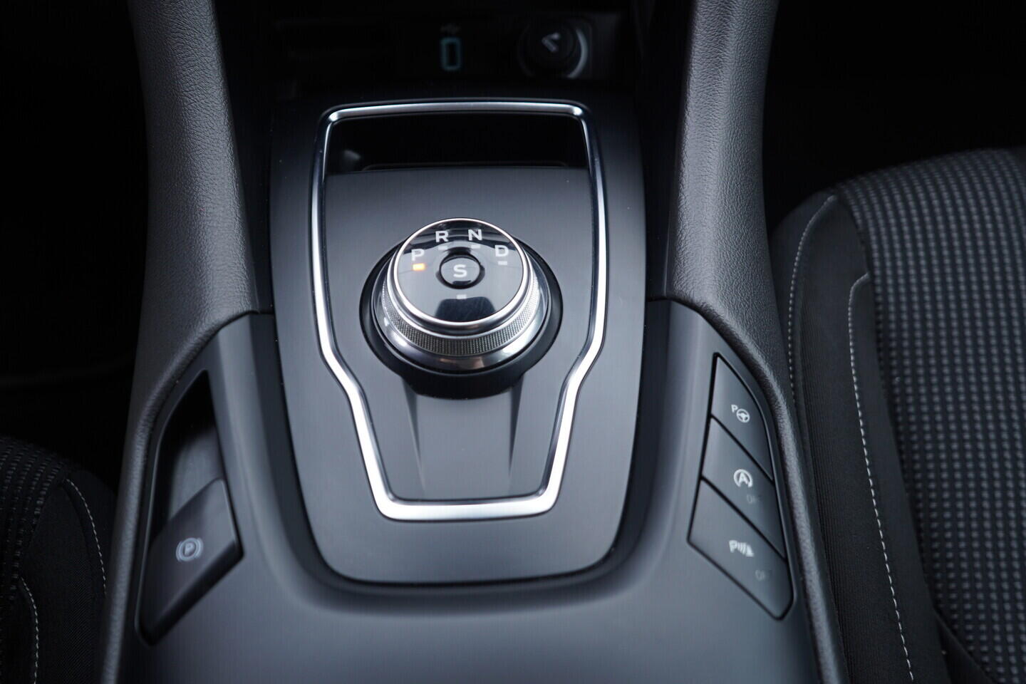 OV190V11242_40.webp_MONDEO Titanium 2.0  88 kW automat