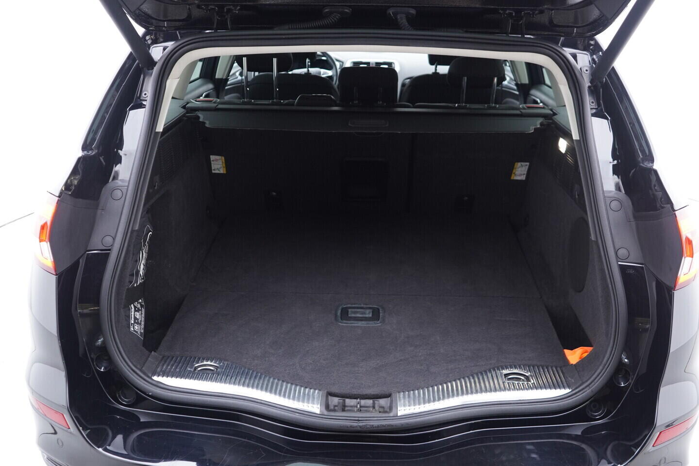 OV190V11242_44.webp_MONDEO Titanium 2.0  88 kW automat