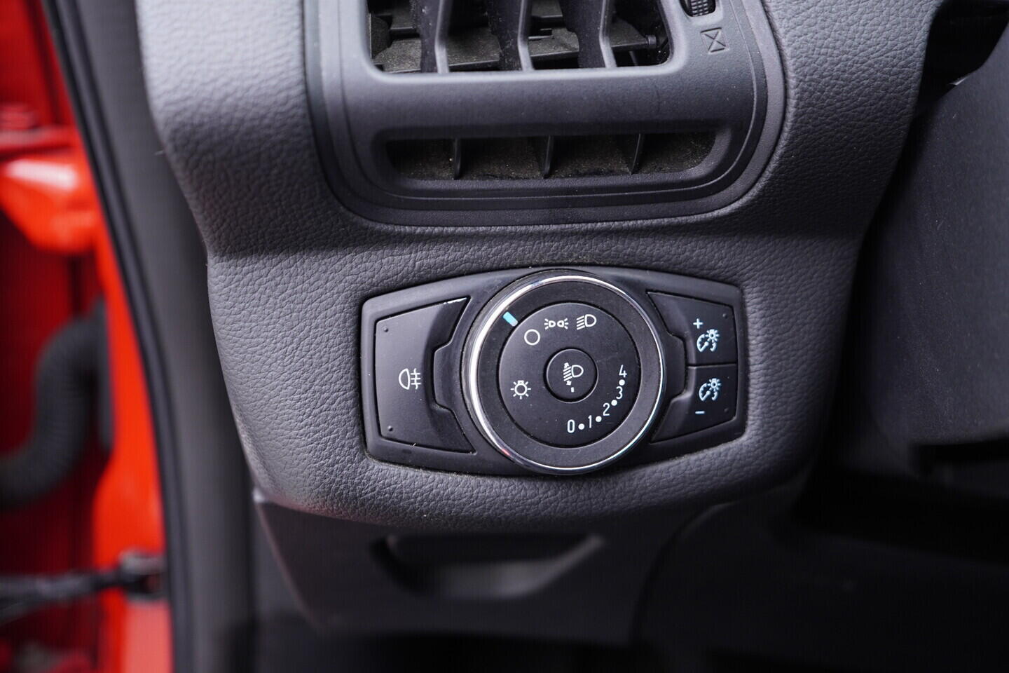 OV190V11245_21.webp_B-MAX Trend 1.0 EcoBoost 74 kW manuál