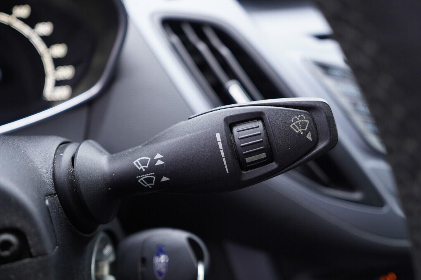 OV190V11245_25.webp_B-MAX Trend 1.0 EcoBoost 74 kW manuál