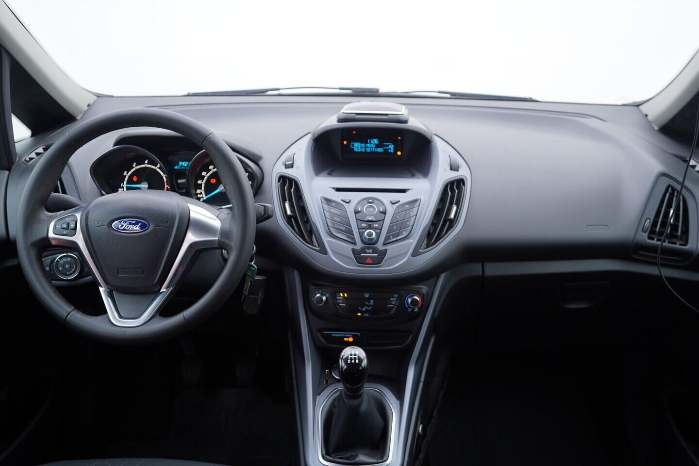 OV190V11245_26.webp_B-MAX Trend 1.0 EcoBoost 74 kW manuál