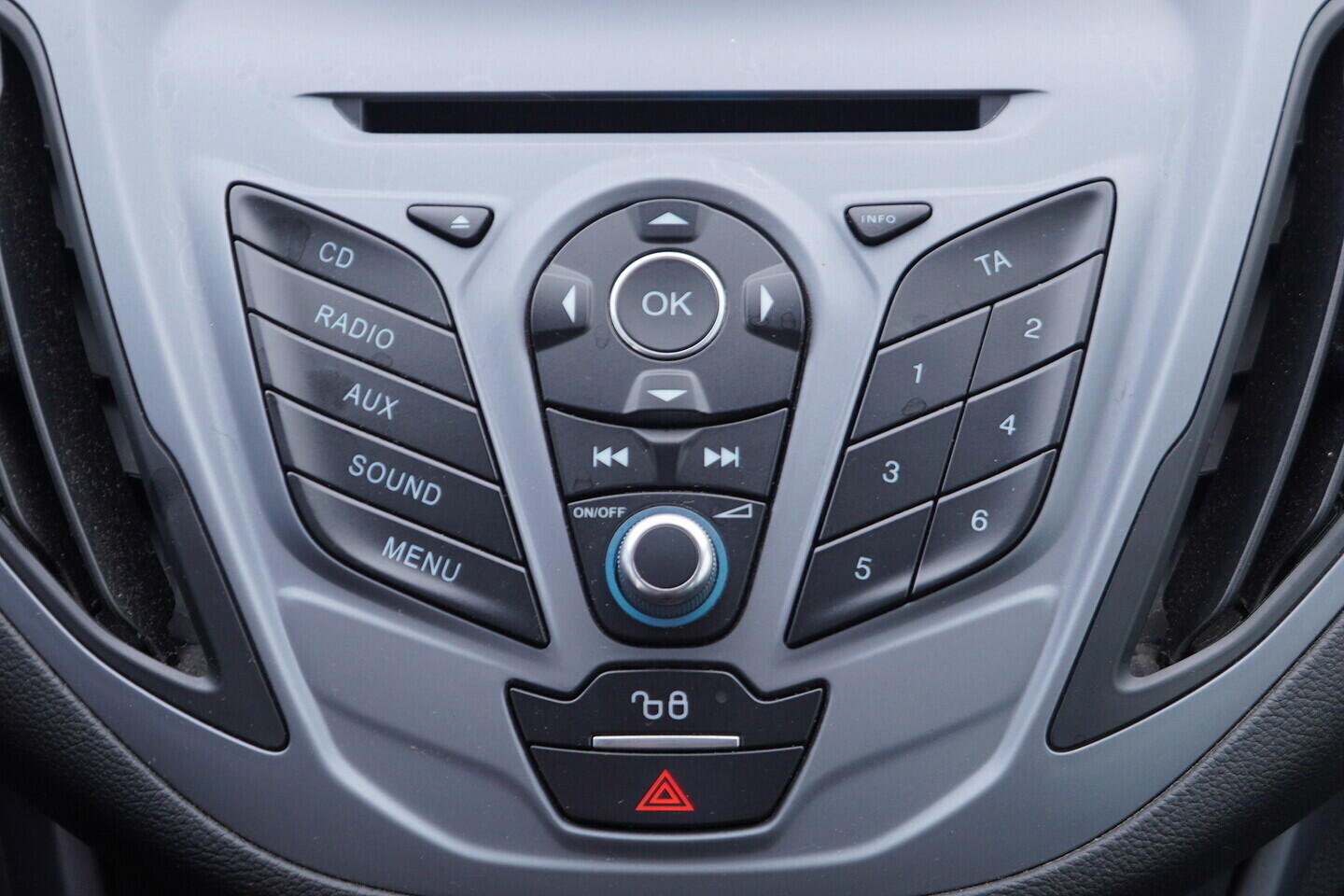 OV190V11245_30.webp_B-MAX Trend 1.0 EcoBoost 74 kW manuál