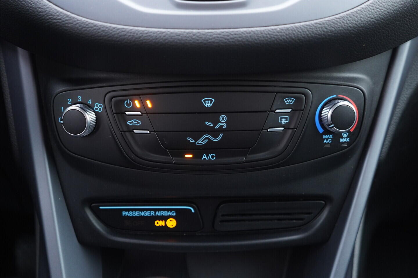 OV190V11245_31.webp_B-MAX Trend 1.0 EcoBoost 74 kW manuál