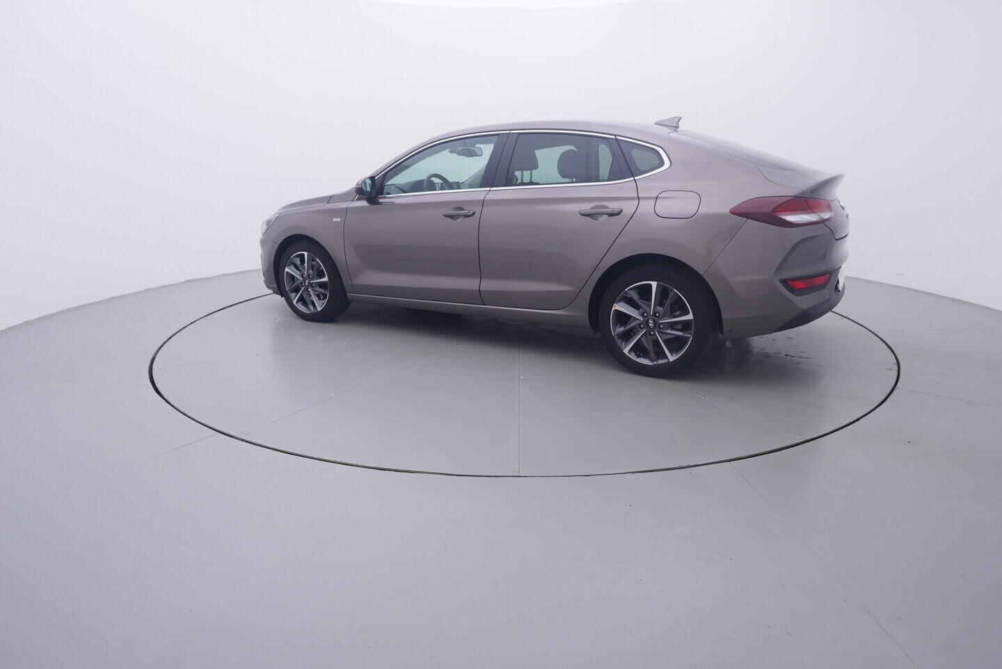 OV190V11246_12.webp_I30 Smart 1.0 T-GDI _ kW manuál