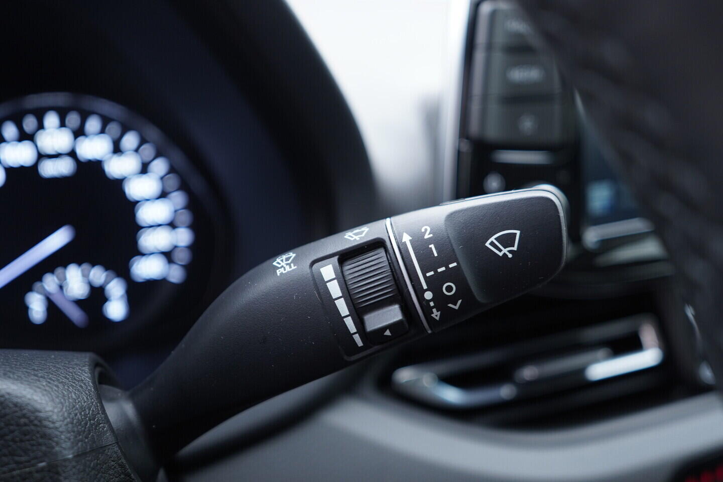 OV190V11246_24.webp_I30 Smart 1.0 T-GDI _ kW manuál