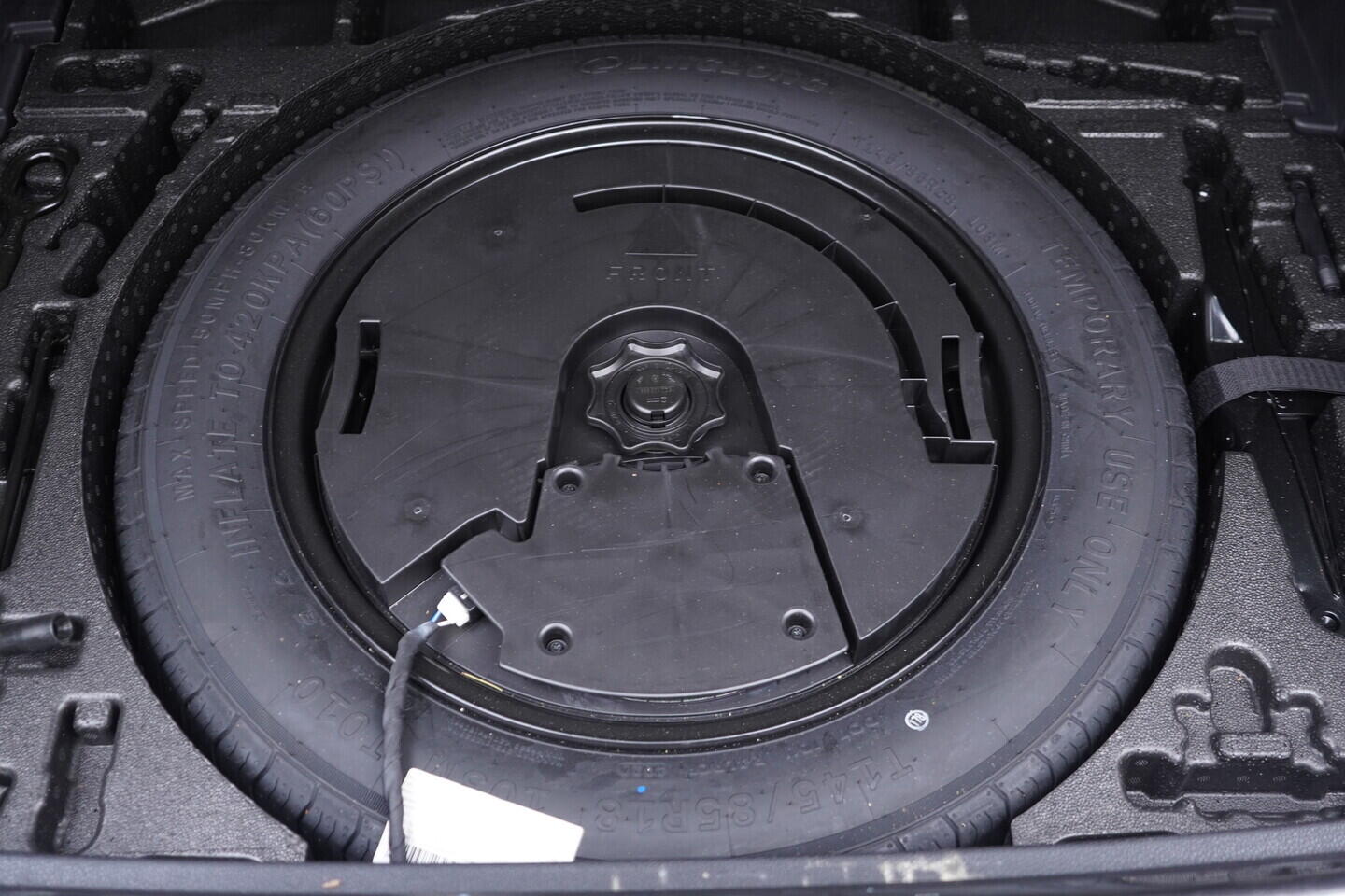 OV190V11247_43.webp_Q3 SPORTBACK S-LINE 2.0 TDI 147 kW automat, DPH