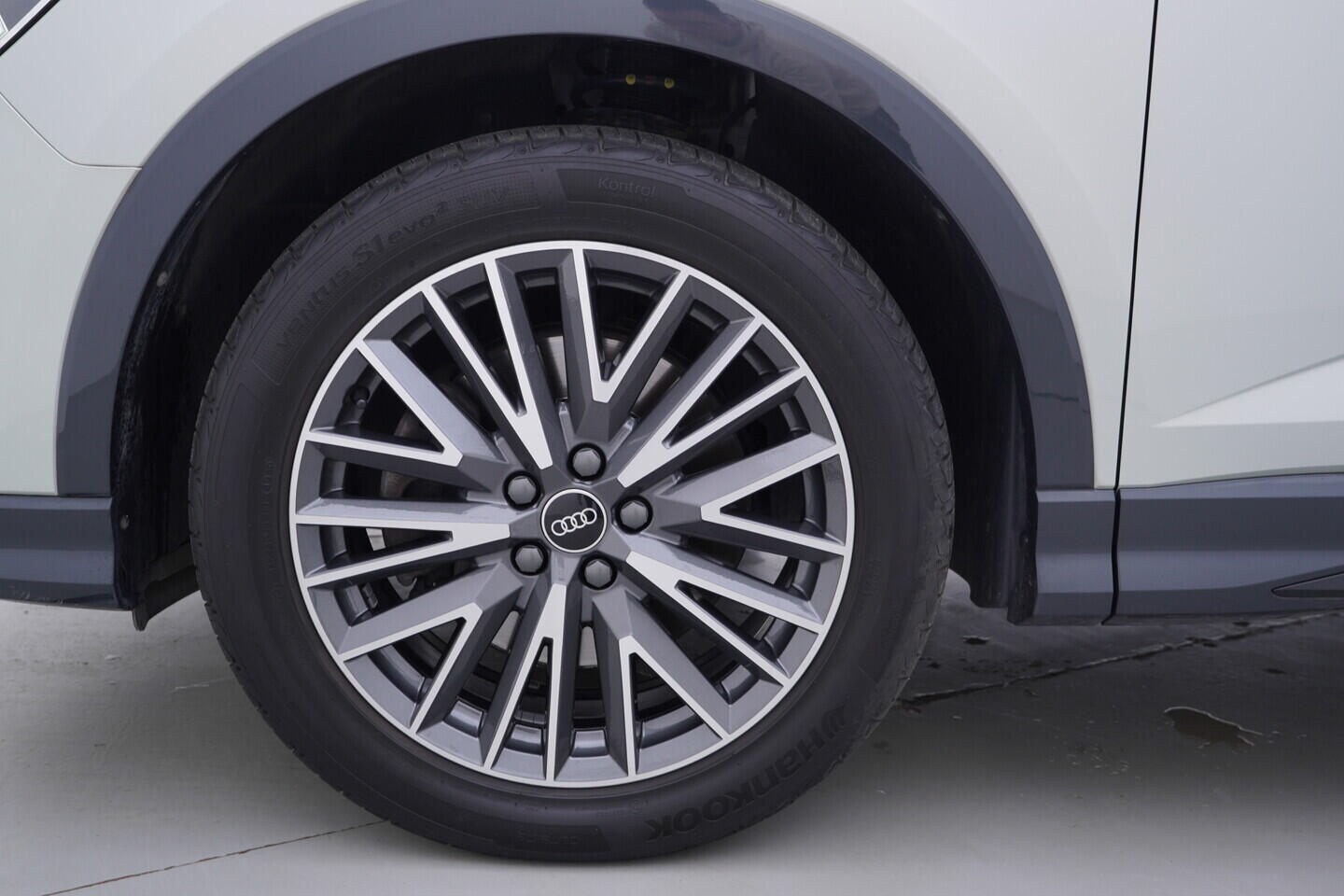 OV190V11247_45.webp_Q3 SPORTBACK S-LINE 2.0 TDI 147 kW automat, DPH