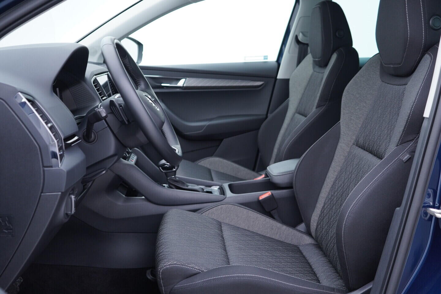 OV190V11255_22.webp_KAROQ Style 2.0 TDI 110 kW automat, DPH