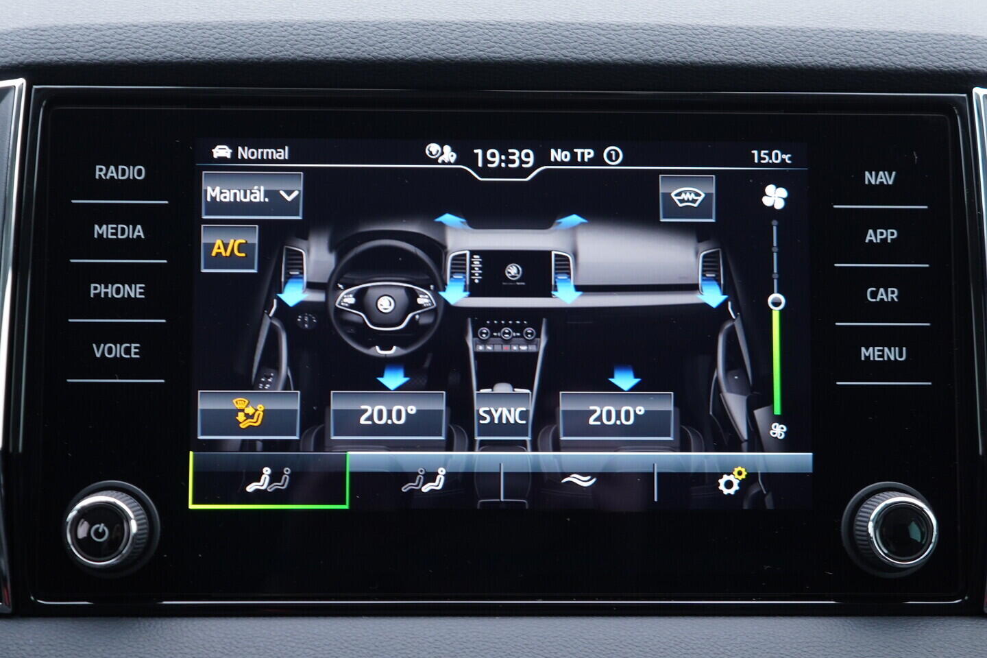 OV190V11255_30.webp_KAROQ Style 2.0 TDI 110 kW automat, DPH