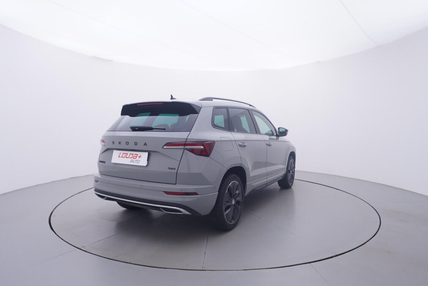 OV190V11258_14.webp_KAROQ SportLine 2.0 TDI 110 kW automat, DPH