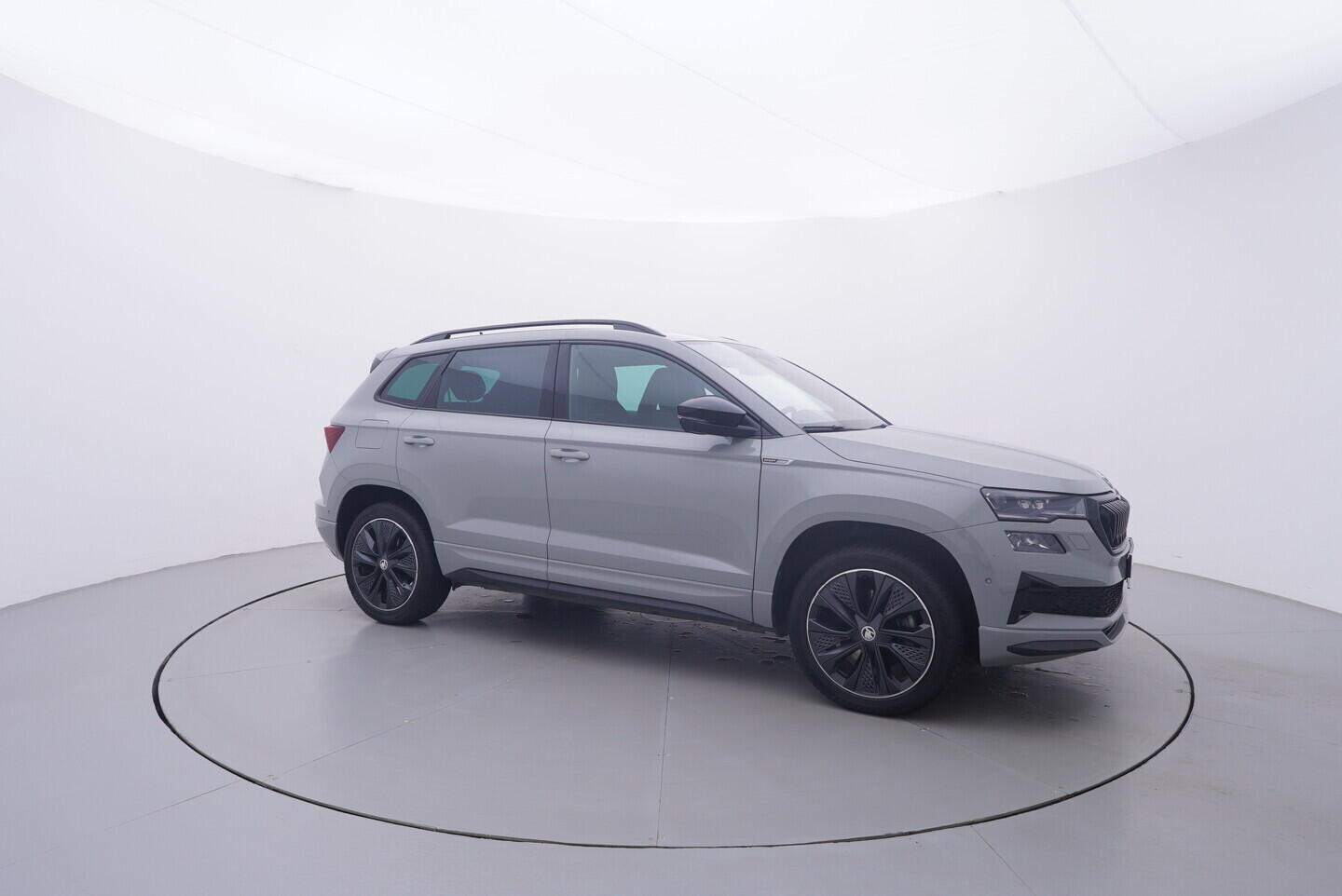 OV190V11258_16.webp_KAROQ SportLine 2.0 TDI 110 kW automat, DPH
