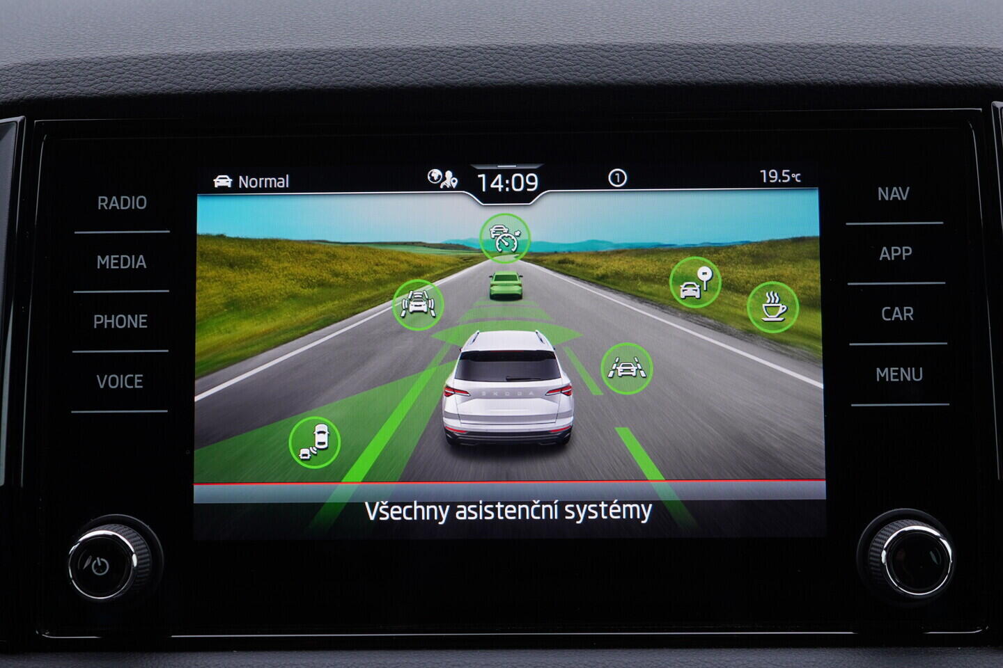 OV190V11258_31.webp_KAROQ SportLine 2.0 TDI 110 kW automat, DPH
