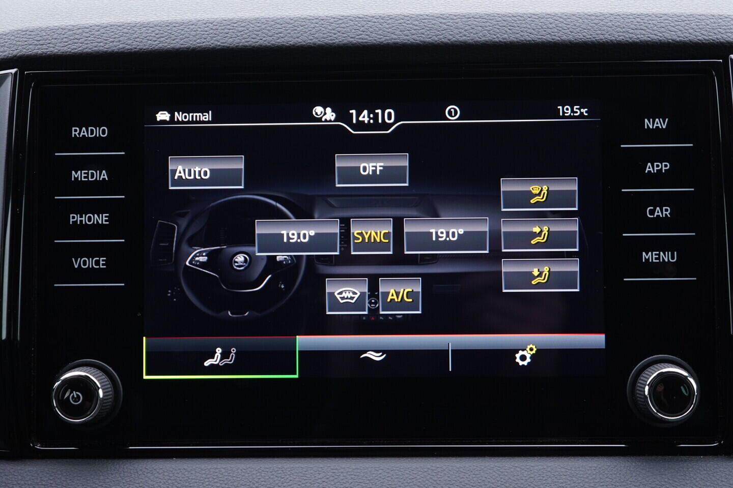 OV190V11258_33.webp_KAROQ SportLine 2.0 TDI 110 kW automat, DPH