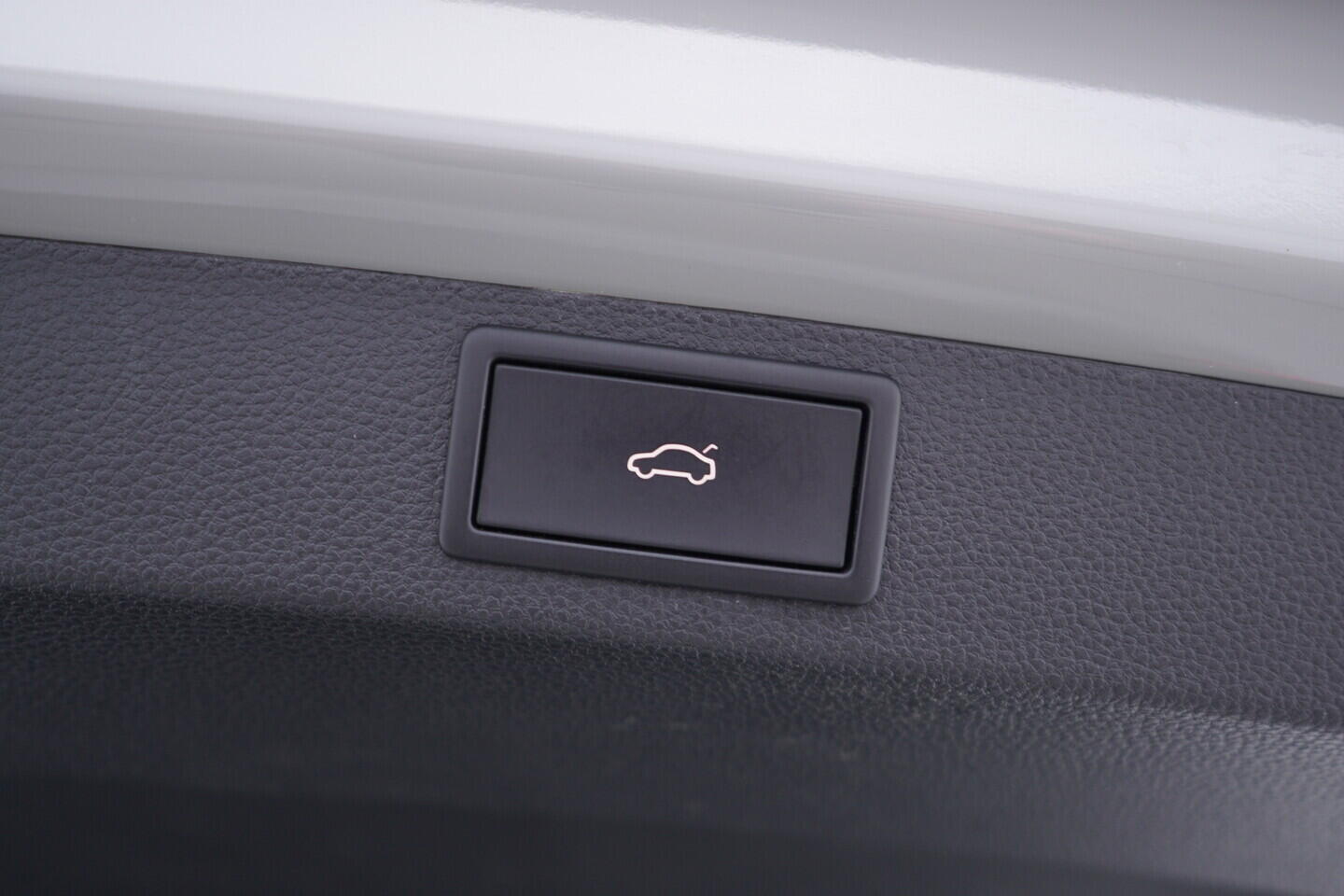 OV190V11258_40.webp_KAROQ SportLine 2.0 TDI 110 kW automat, DPH