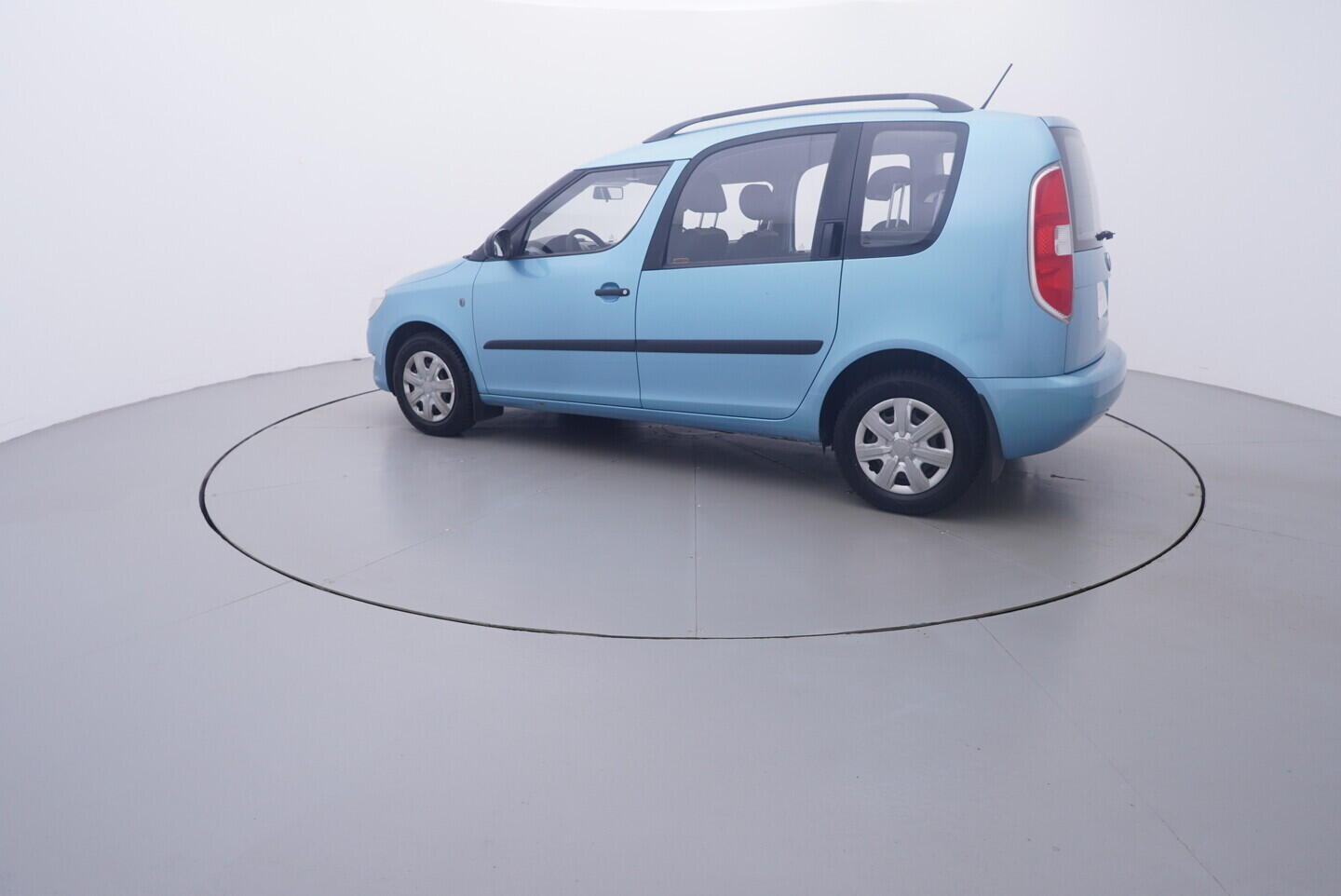 OV190V11259_12.webp_ROOMSTER Magic 1.4 16V 63 kW manuál