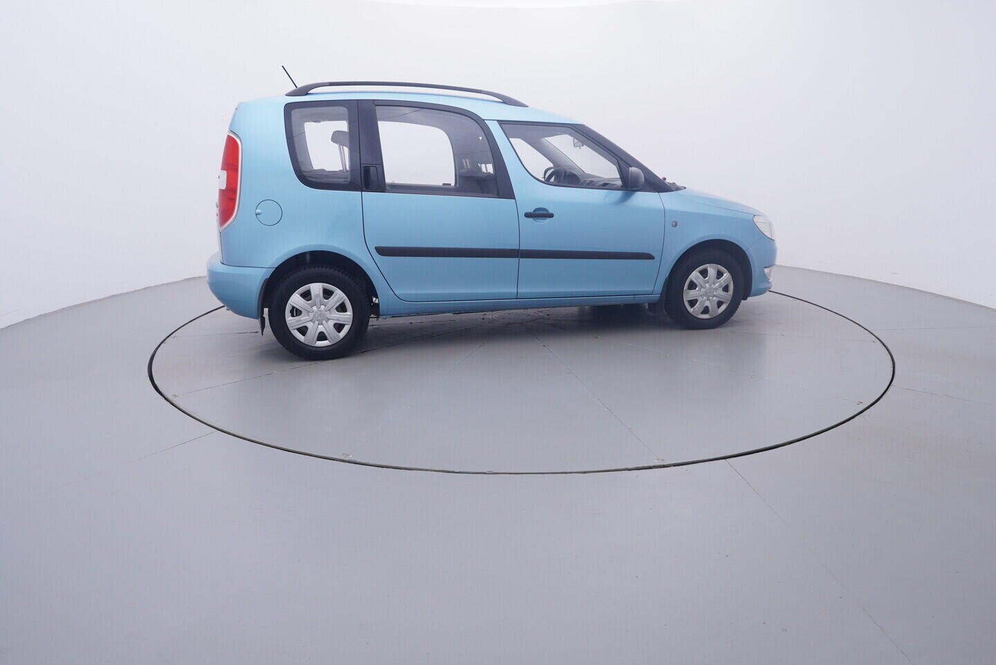 OV190V11259_15.webp_ROOMSTER Magic 1.4 16V 63 kW manuál