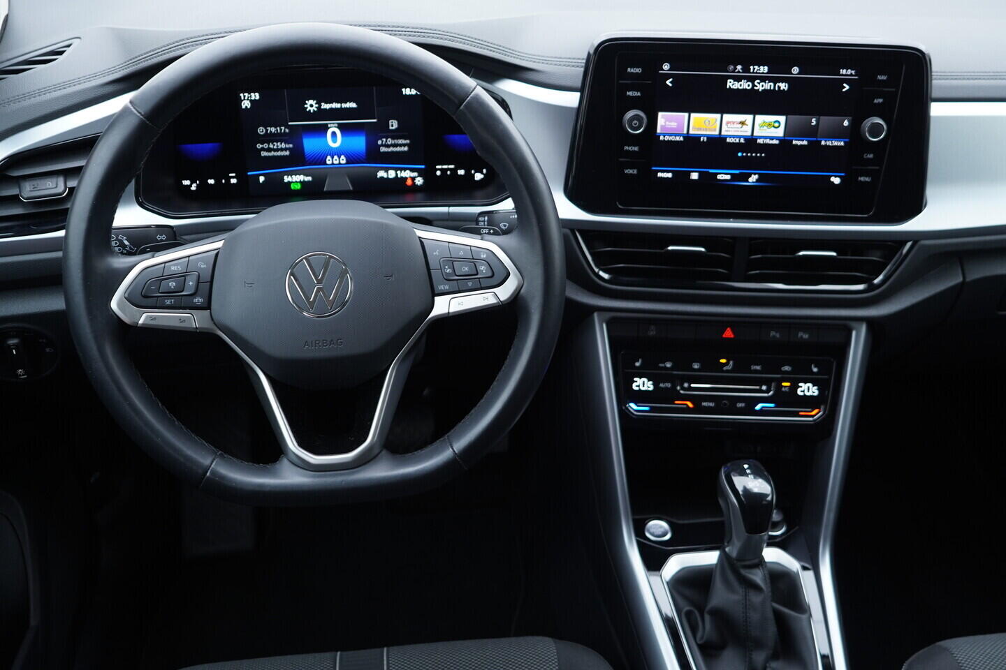 OV190V11260_27.webp_T-ROC Style  1.5 TSI 110 kW automat