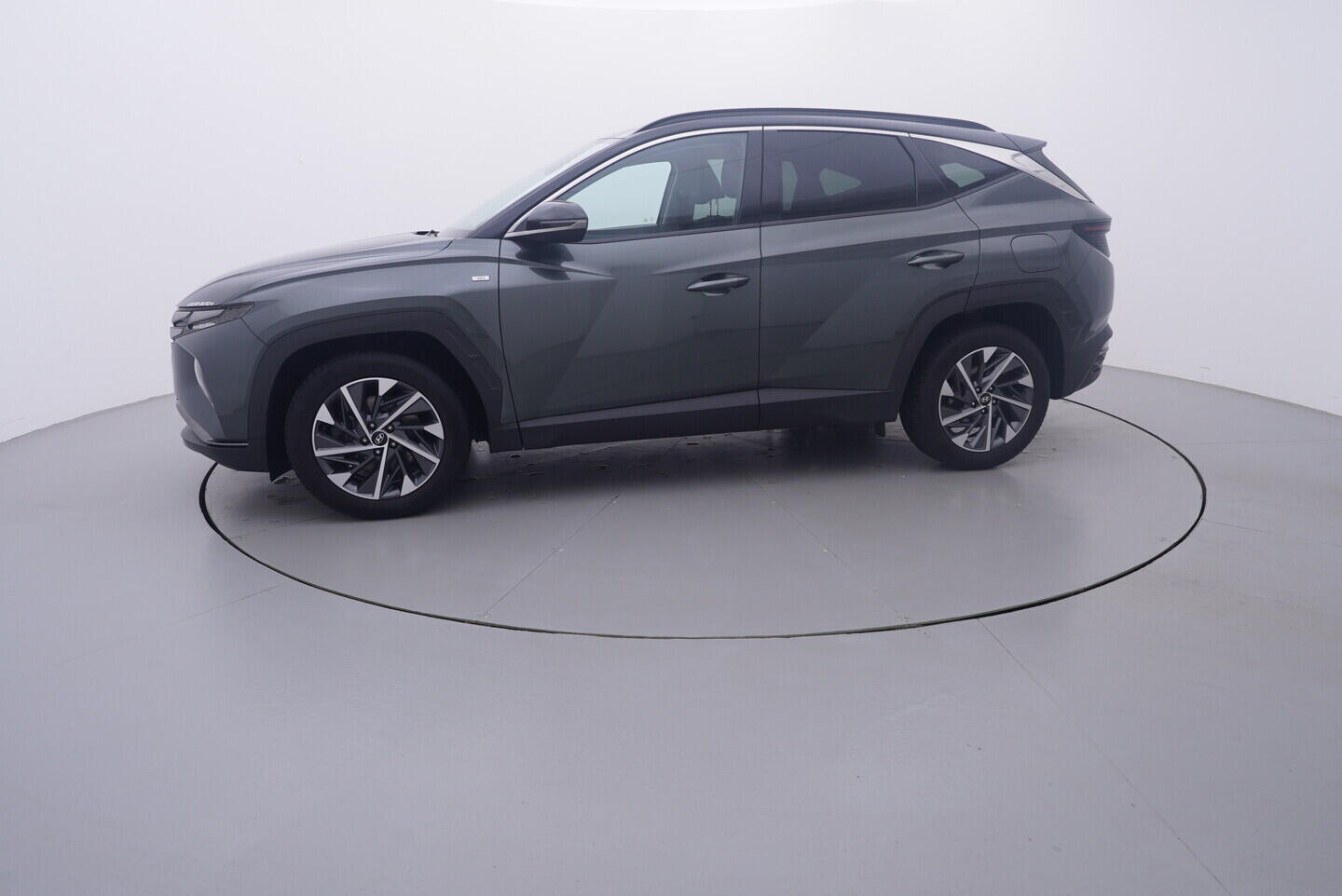 OV190V11264_11.webp_TUCSON  1.6 T-GDI _ kW manuál